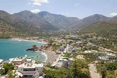 Apartment in Kournas mit Terrasse