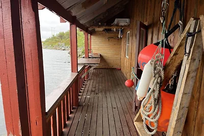 11 Personen Ferienhaus in Kvenvær