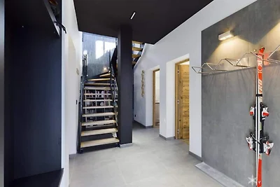 Chalet in Gollet mit Pool und Bergblick