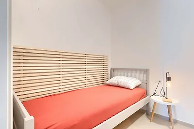 Casa moderna con piscina vicino alla spiaggia