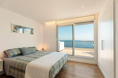 Duplex appartement met zwembad aan het strand...