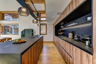 Panoramic views + daily cleaning & bkfst...