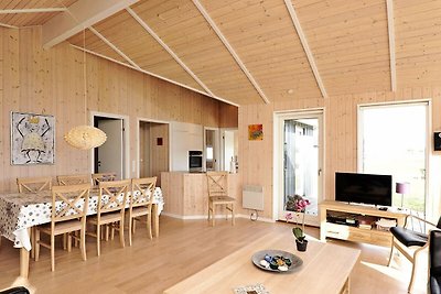 Wunderschönes Ferienhaus in Sjolund mit Sauna