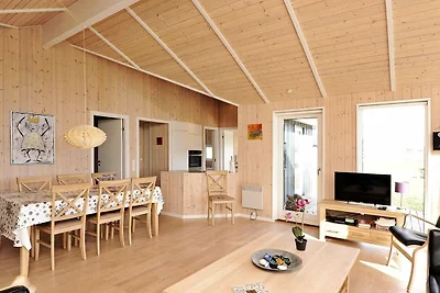 8 Personen Ferienhaus in Sjølund