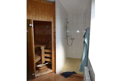Ogród różany w wiejskim domu Rüthersa