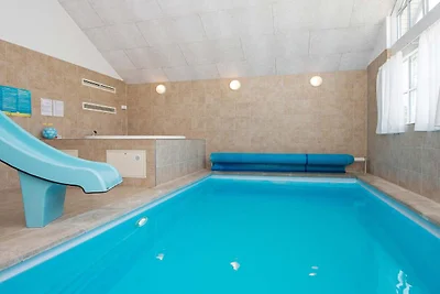 Luxurioses Strandhaus mit Pool