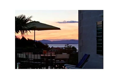 Villa a Mirca, Brač con piscina