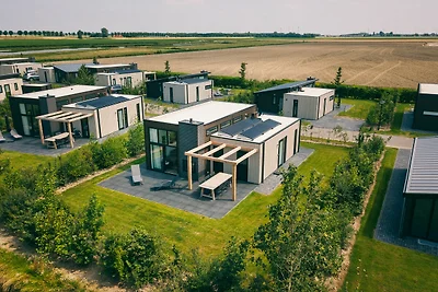 Nachhaltig gebauter Bungalow zwischen 2...