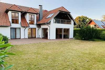Ferienhaus in Ummanz mit Schwimmbecken
