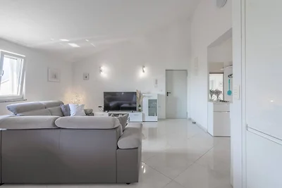 MY DALMATIA - Sea view apartment Privlaka