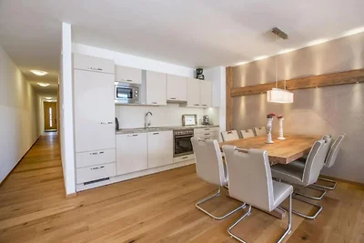 Helle Wohnung mit Garten für 8 Personen
