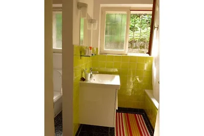 Ferienhaus in Caviano mit Schwimmbecken