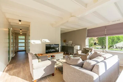 Bungalow in Sint Maartenszee am Strand