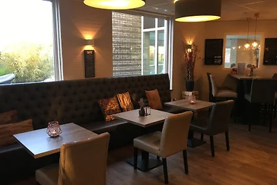 Villa sull'acqua sostenibile con...