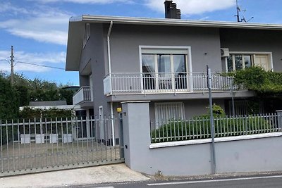 Schöne Wohnung in der Nähe der Riviera