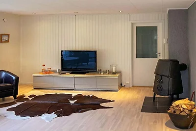 8 Personen Ferienhaus in Halsanaustan-By...