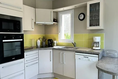 Haus in der Nähe des großen Strandes von...