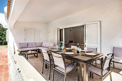 4BR Villa Near Vilamoura Old Course