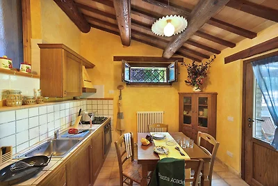 Ferienhaus in Pontano mit Garten