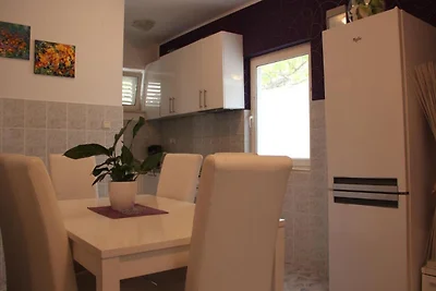 Villa Nika-Five Bedroom Villa with Pool