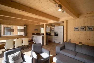 Angenehmes Chalet mit Whirlpool