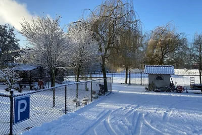 Bauernhaus in Nieuwleusen am See und Natur