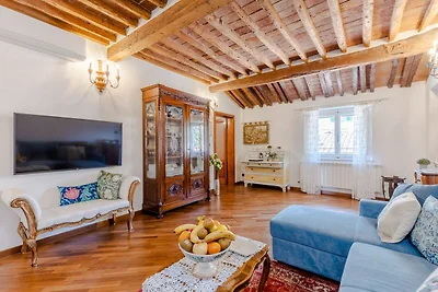 Klassisches Panorama-Apartment mit 3...