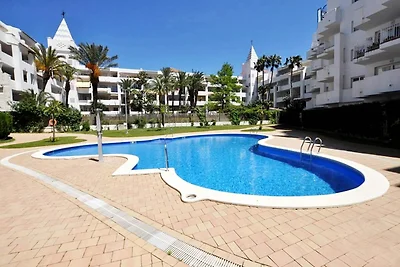 Appartamento a Roses con vista sulla piscina