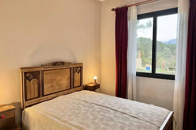 Casa a Cucuruzzu con vista sulle montagne