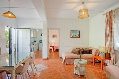 Fantastische Villa am Strand mit Gästehaus 50...