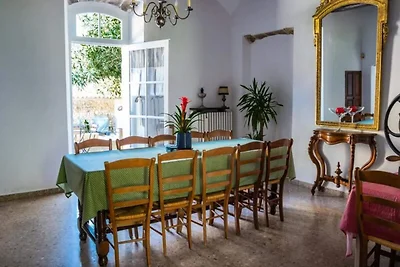 Häuser & Villen für 14 Personen