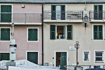 Wohnung in Genova mit Balkon und Parken