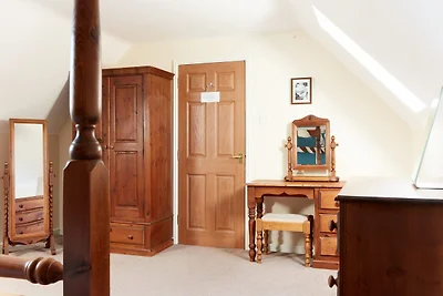 Ländlicher Rückzugsort mit Whirlpool, Keine...