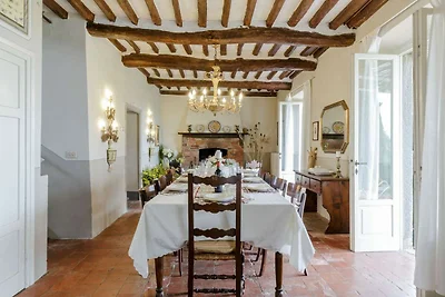 Villa in Toscana con piscina a sfioro