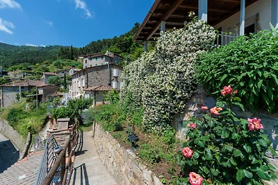 Cottage in Toscana con piscina e vista