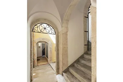 Salomone Apartment 13