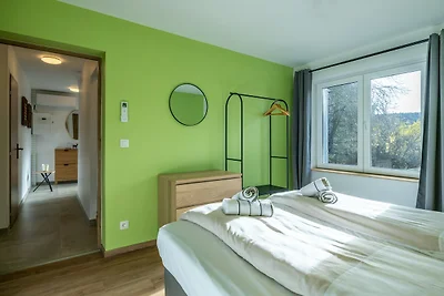 Vakantiehuis in Dochamps met hottub