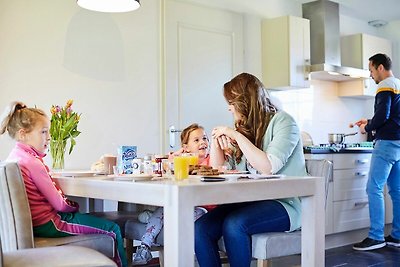 Villa in Roggel met zeestrand