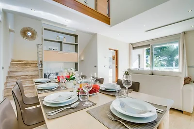 Atemberaubende Villa mit privater Terrasse