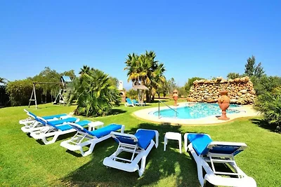 Villa in Can Picafort met zwembad en barbecue