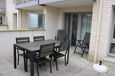 Schöne Wohnung mit Terrasse in Meeresnähe