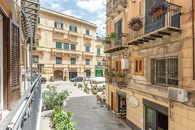 MetaM Apartment in the City Center