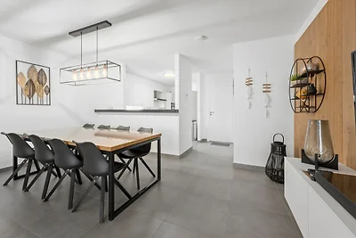Hübsche Wohnung mit Meerblick
