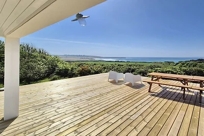 Villa in Primelin mit Terrasse