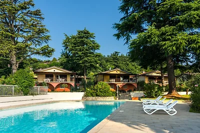 Casa vacanze di lusso a Manerba del Garda vic...