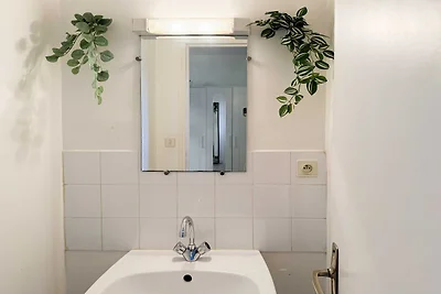 Camera accogliente in un accogliente appartam...