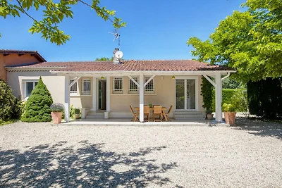 Modernes Ferienhaus mit Pool