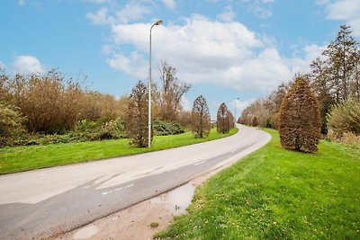 Moderne vakantiewoning in Zeewolde met...