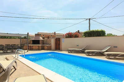 Dvori mit privaten Pool
