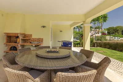 Villa in Alvor met zwembad